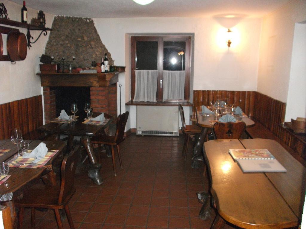 Grotto Pergola Acomodação com café da manhã Giornico Exterior foto