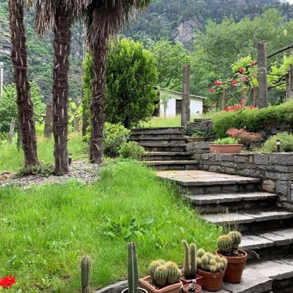 Grotto Pergola Acomodação com café da manhã Giornico Exterior foto